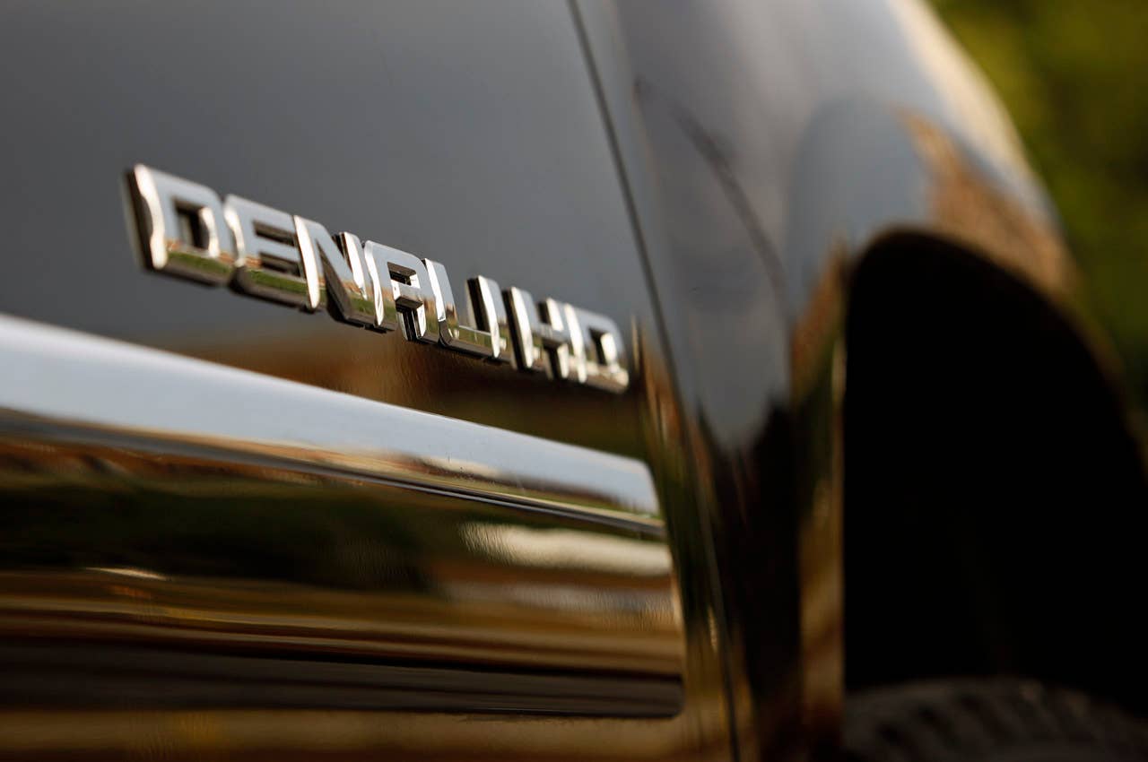 2011 GMC Sierra Denali badge