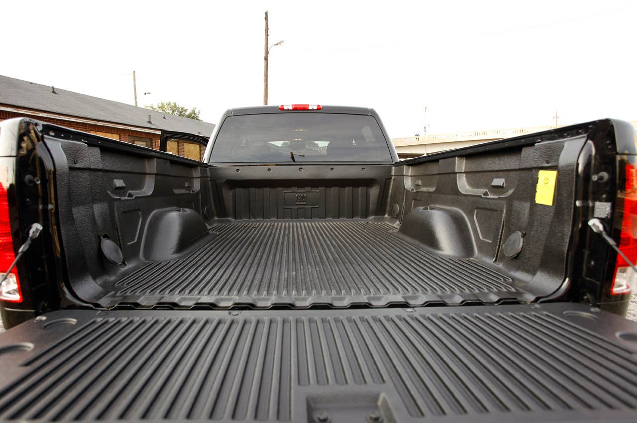 2011 GMC Sierra Denali bed