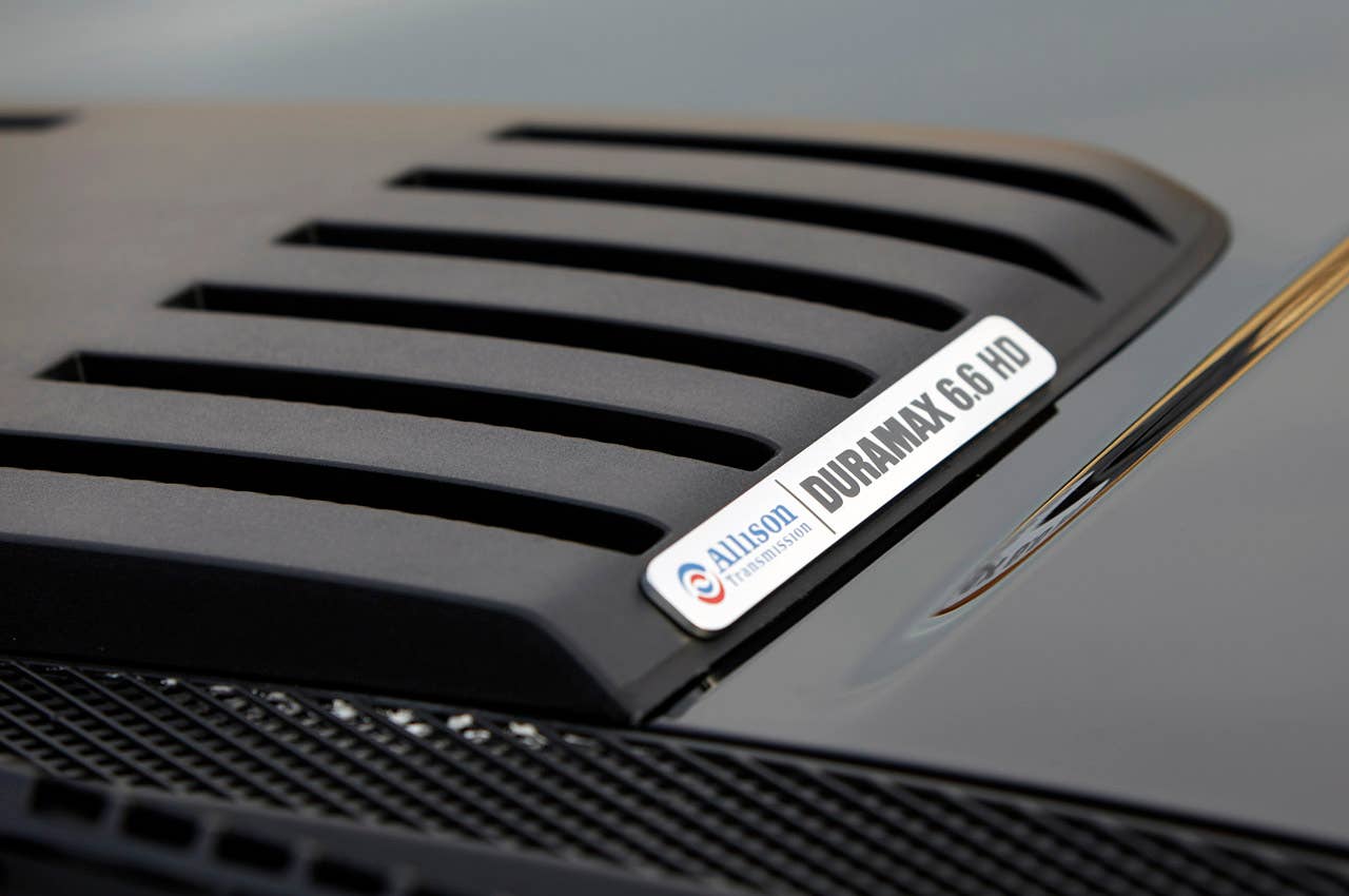 2011 GMC Sierra Denali hood vents