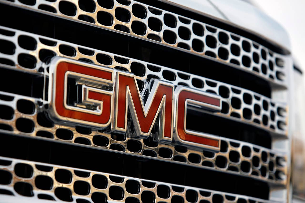2011 GMC Sierra Denali grille