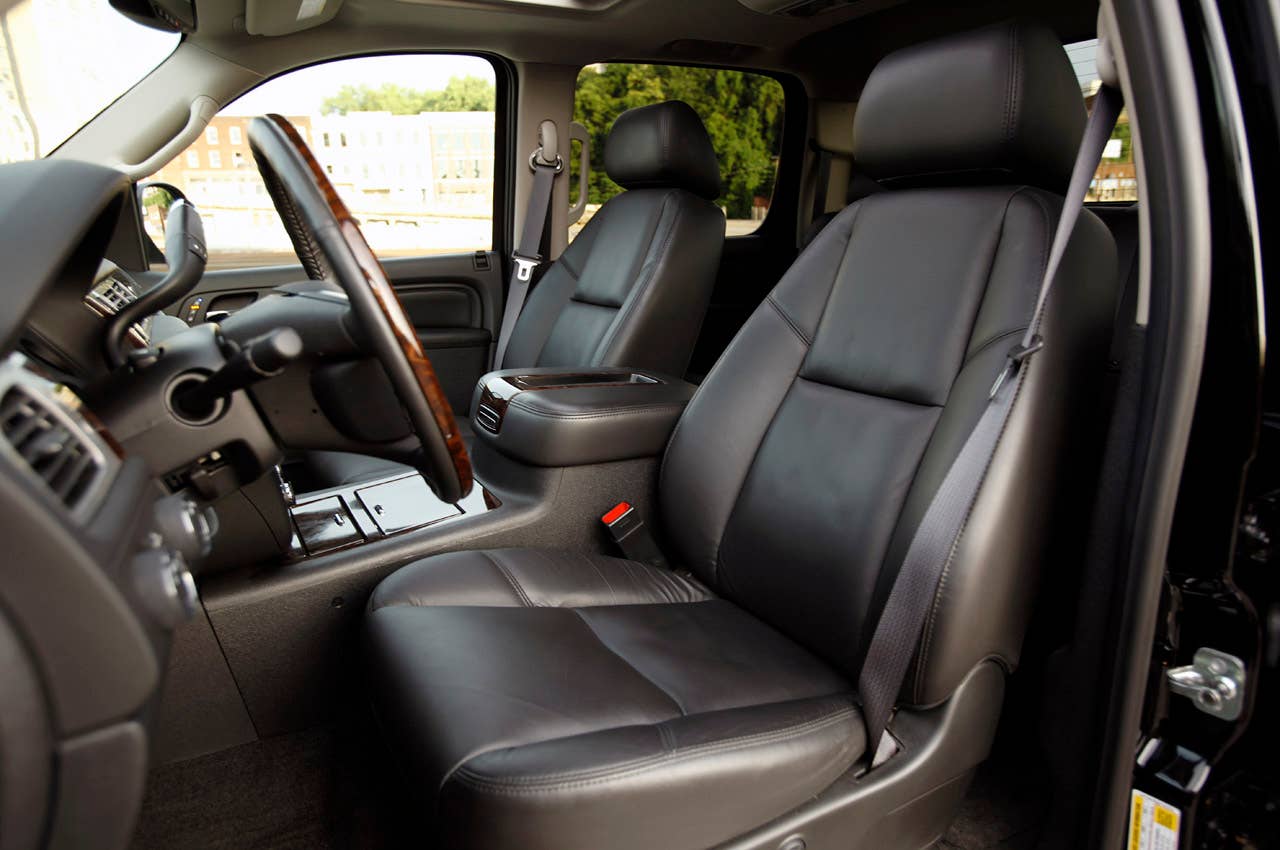2011 GMC Sierra Denali front seats