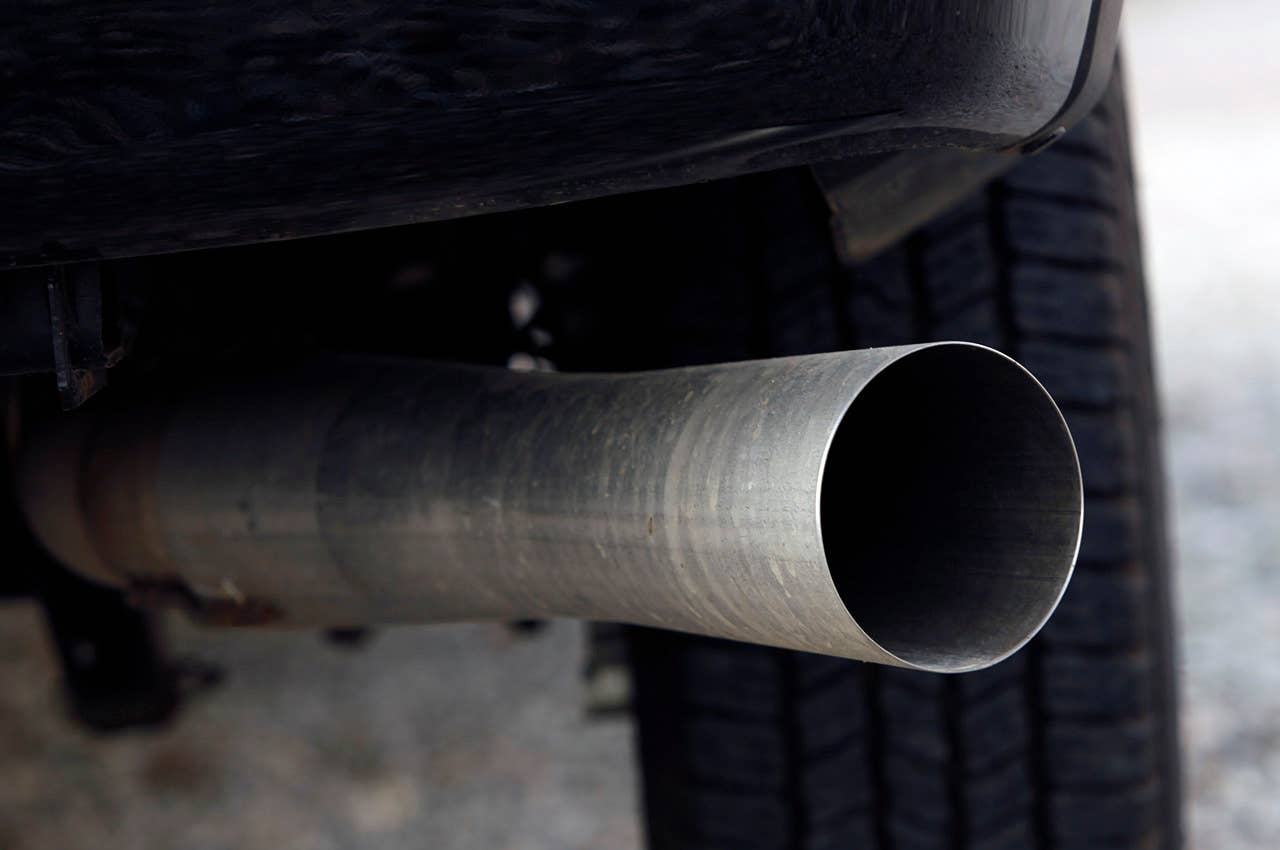 2011 GMC Sierra Denali exhaust pipe