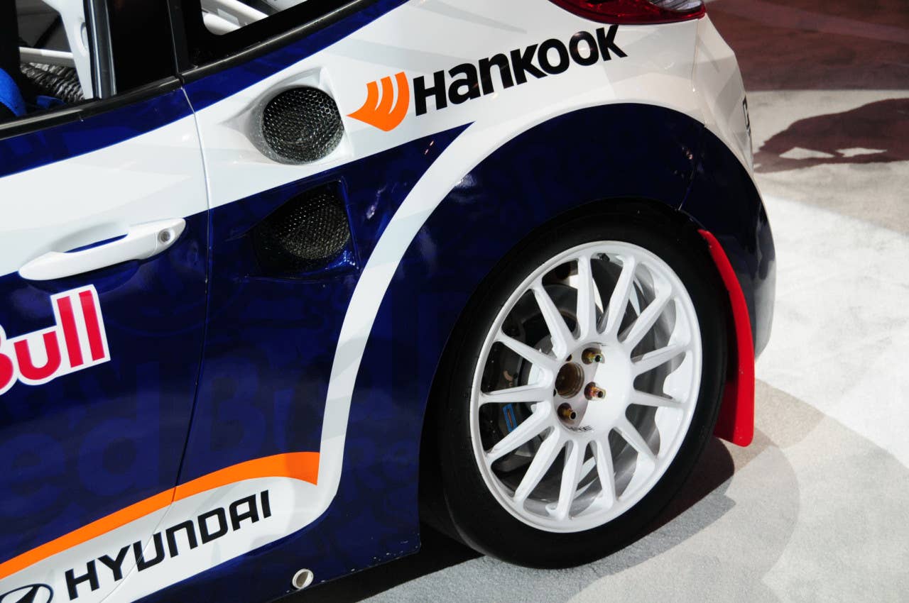 Hyundai Veloster Rally Car: Chicago 2011