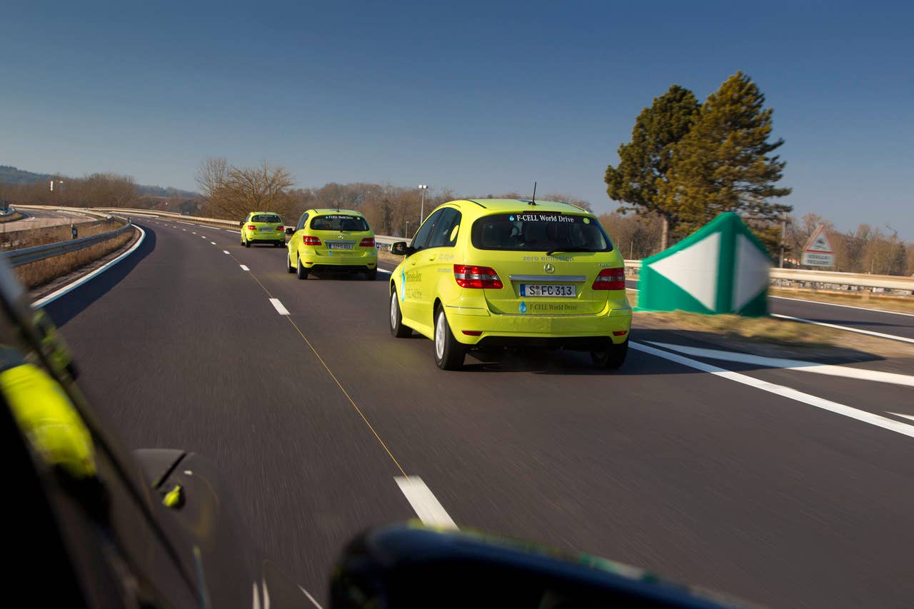 Mercedes-Benz B_Class F-CELL; Stuttgart to Reims / France