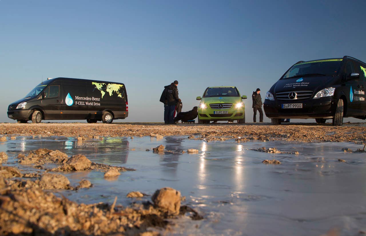 Mercedes-Benz B_Class F-CELL; Stuttgart to Reims / France