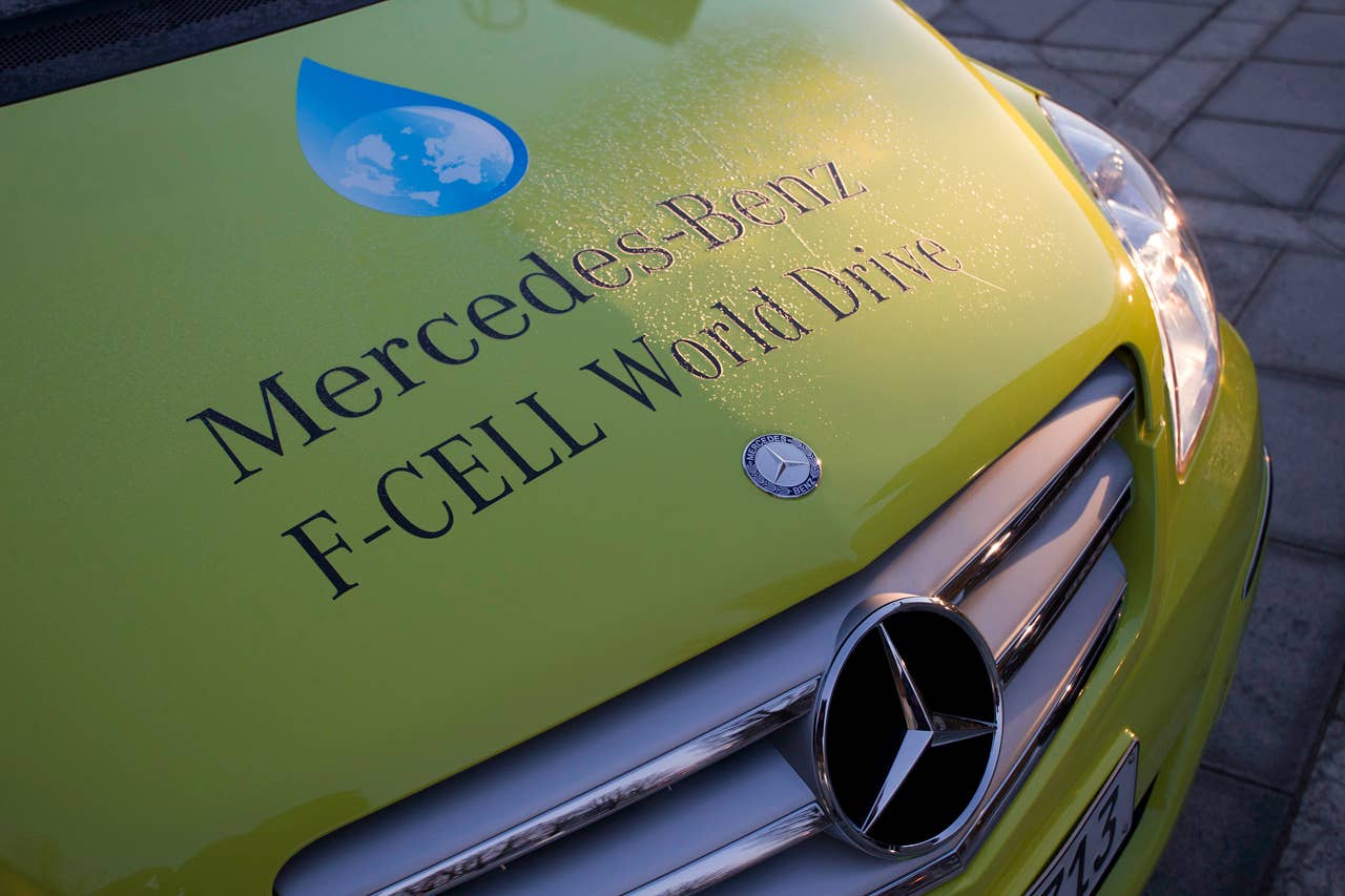 Mercedes-Benz B_Class F-CELL; Stuttgart to Reims / France