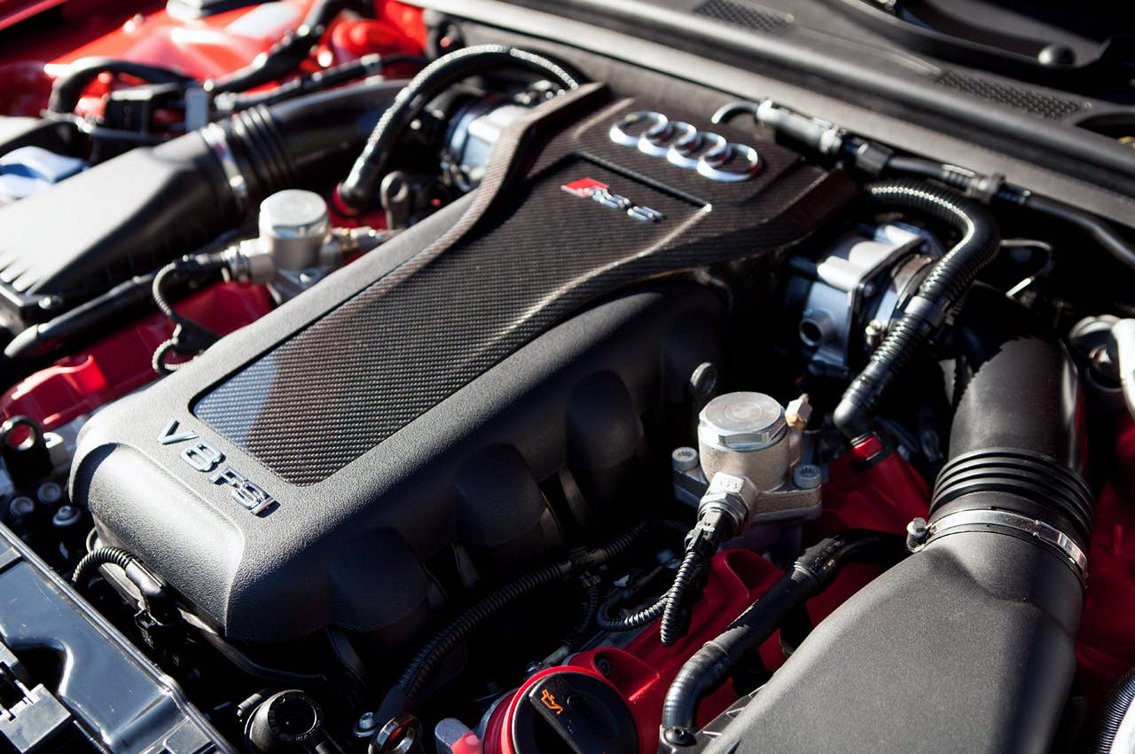 2014 Audi RS5 Cabriolet engine