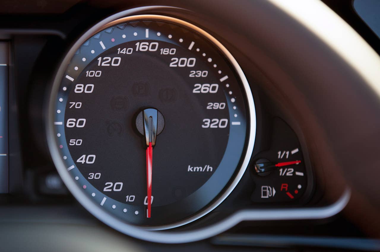 2014 Audi RS5 Cabriolet speedometer