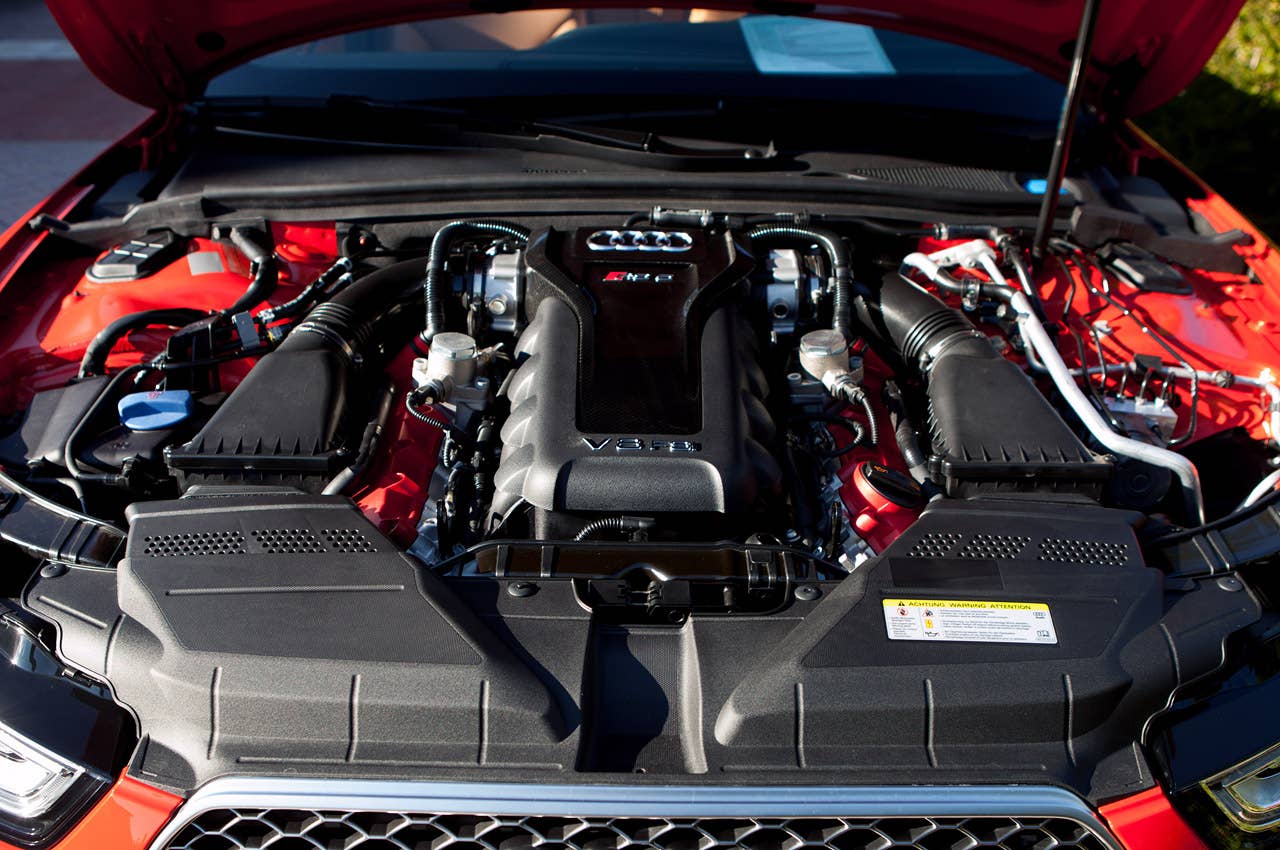 2014 Audi RS5 Cabriolet engine