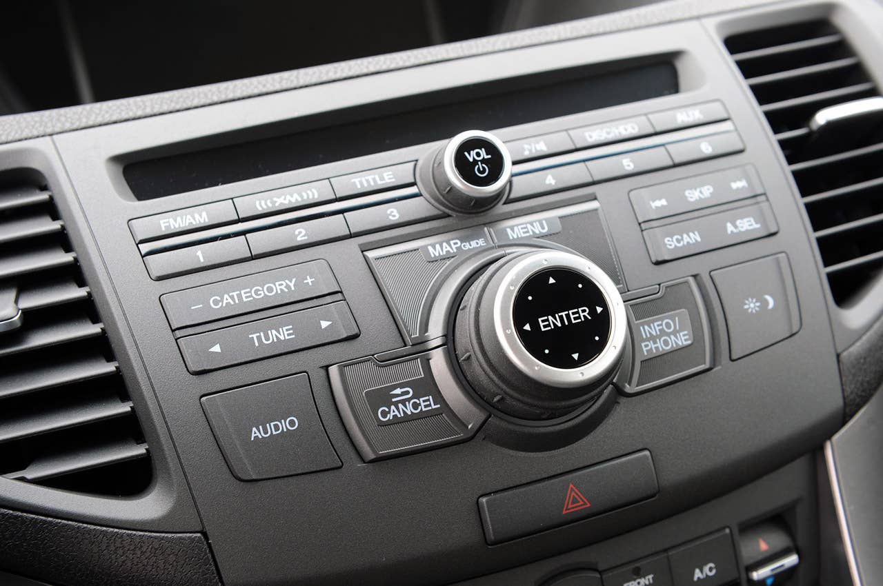 2011 Acura TSX Sport Wagon multimedia system controls