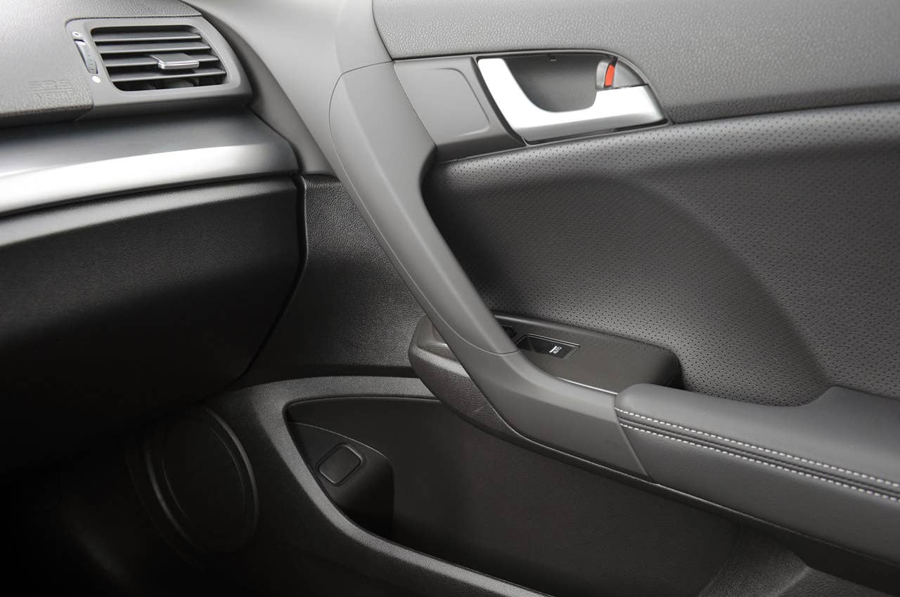 2011 Acura TSX Sport Wagon door panel