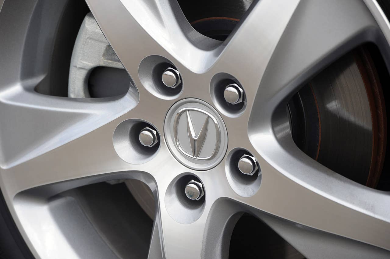 2011 Acura TSX Sport Wagon wheel detail