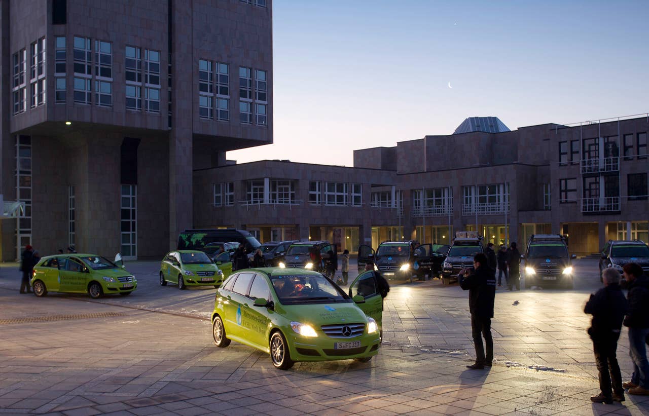 Mercedes-Benz B_Class F-CELL; Stuttgart to Reims / France