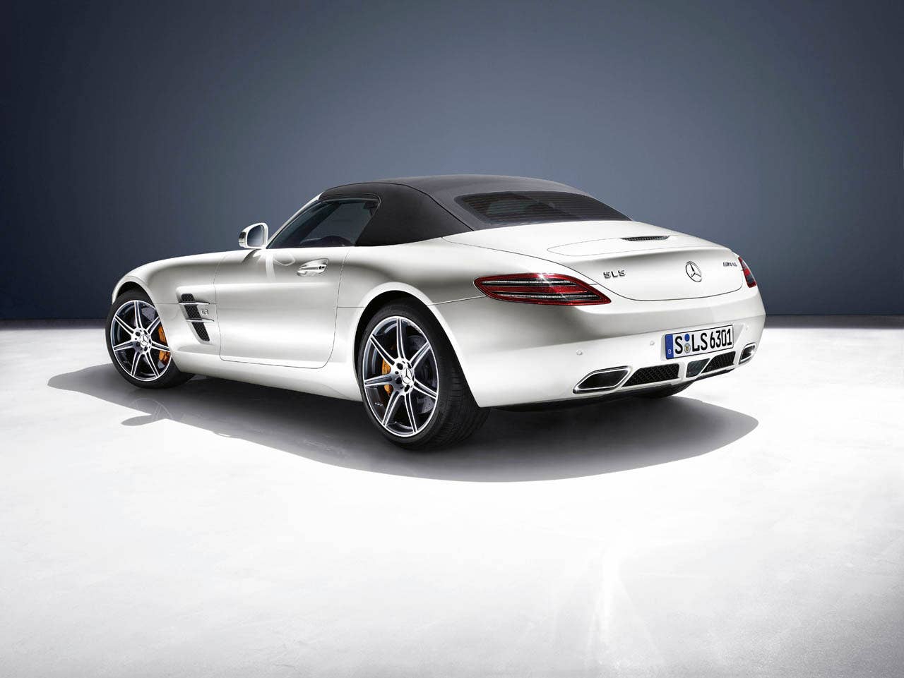 SLS Roadster  ( R 197 )  2011