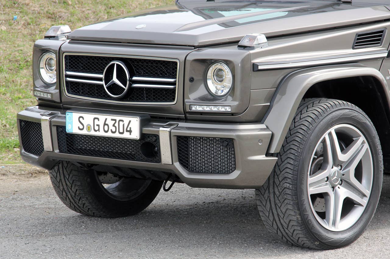 2013 Mercedes-Benz G63 AMG front detail