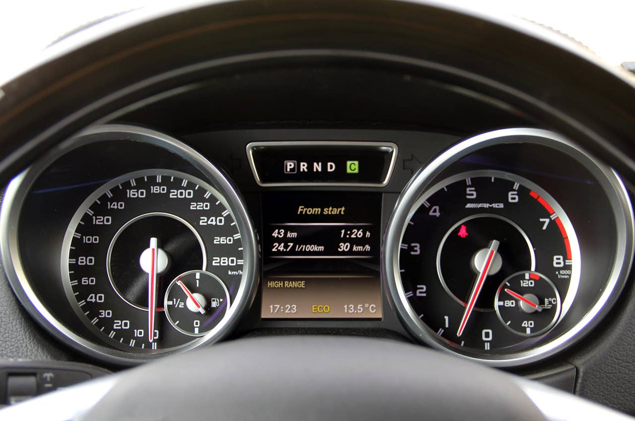 2013 Mercedes-Benz G63 AMG gauges