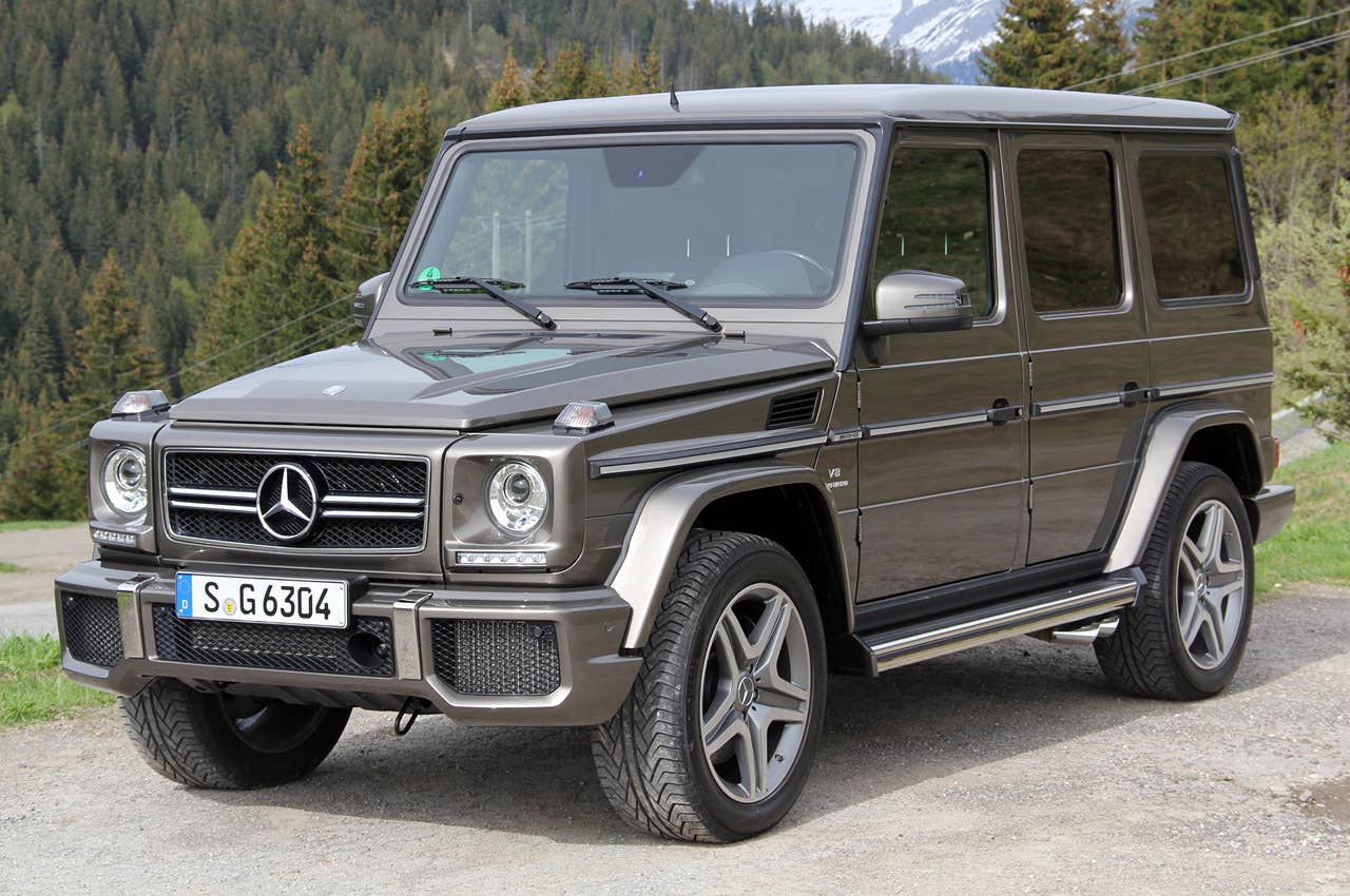 2013 Mercedes-Benz G63 AMG front 3/4 view
