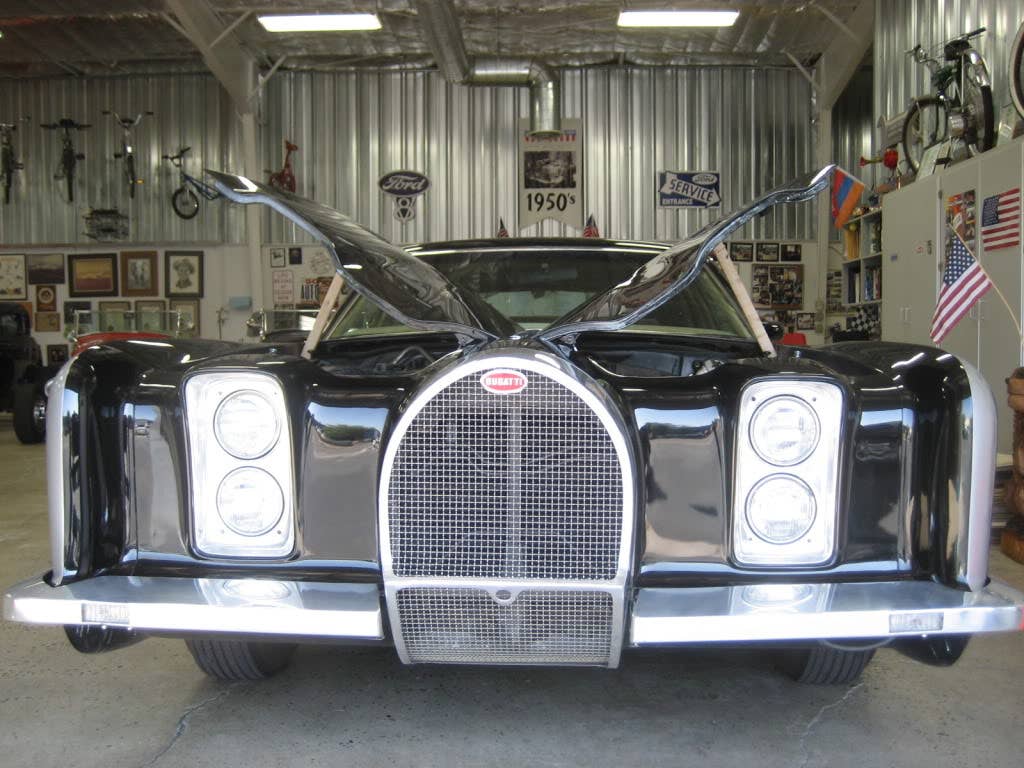 Bugatti Lincoln Custom hood up
