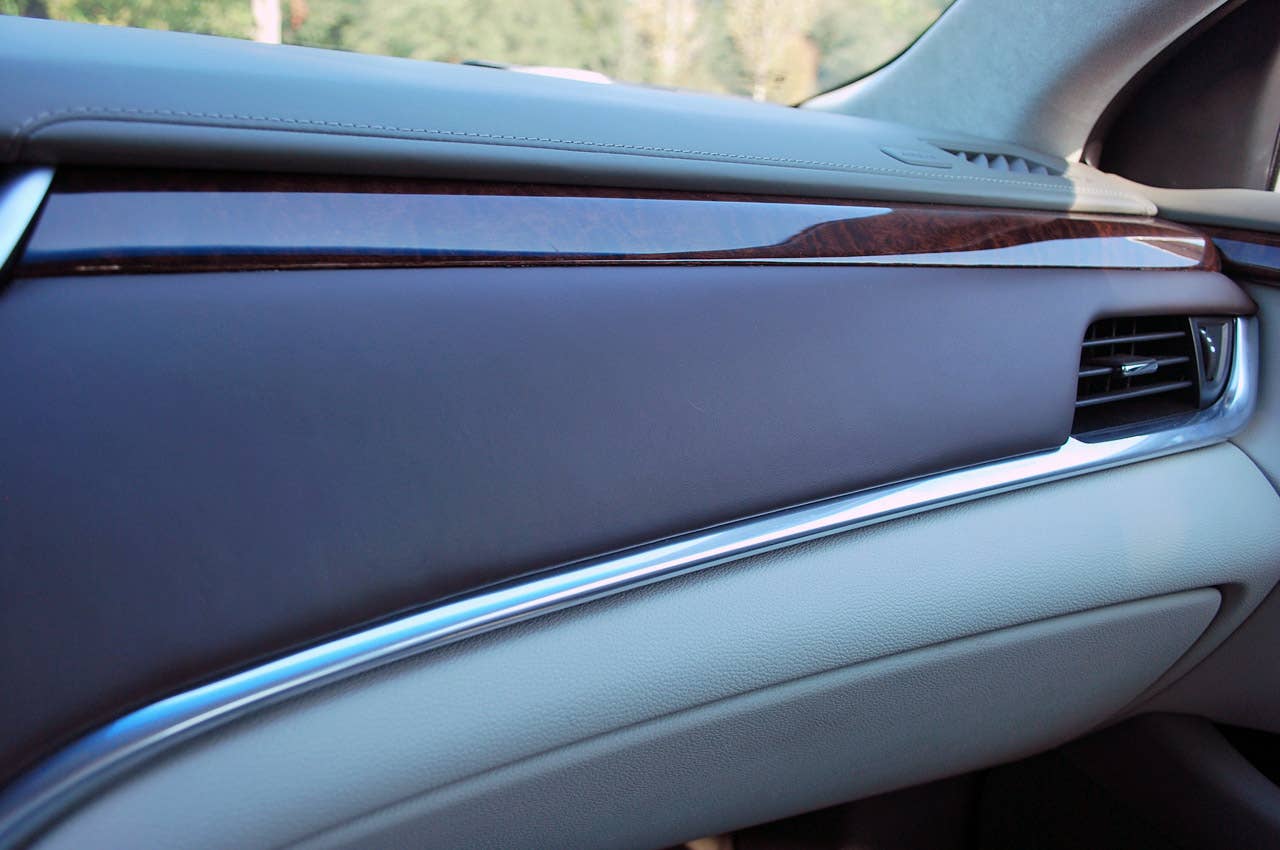 2013 Cadillac XTS dash