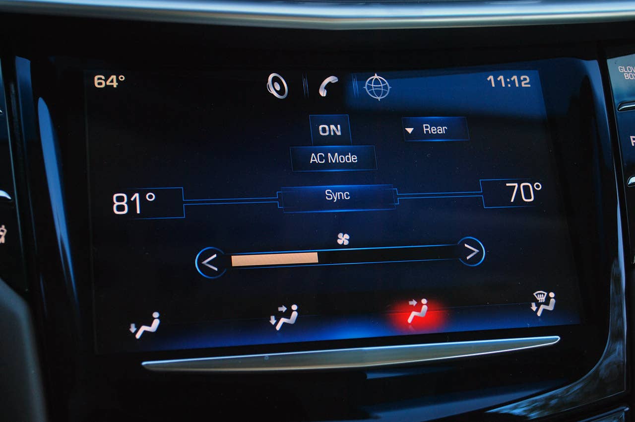 2013 Cadillac XTS climate controls