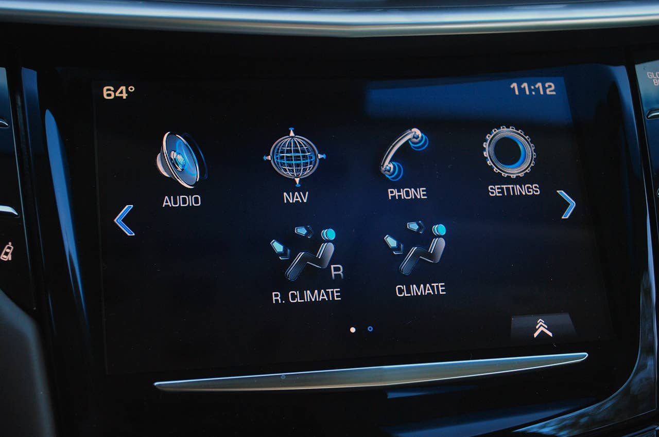 2013 Cadillac XTS infotainment system