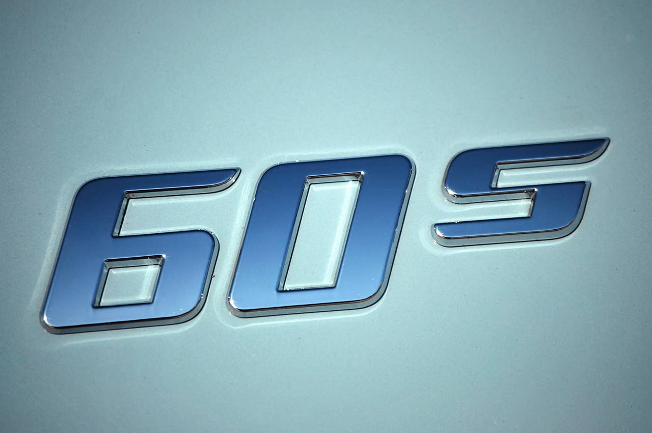 2013 Volkswagen Beetle Turbo Convertible badge