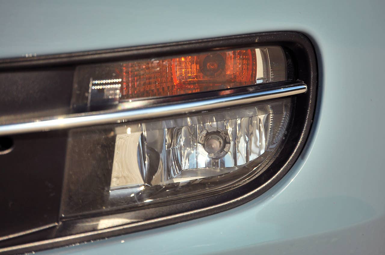 2013 Volkswagen Beetle Turbo Convertible fog light