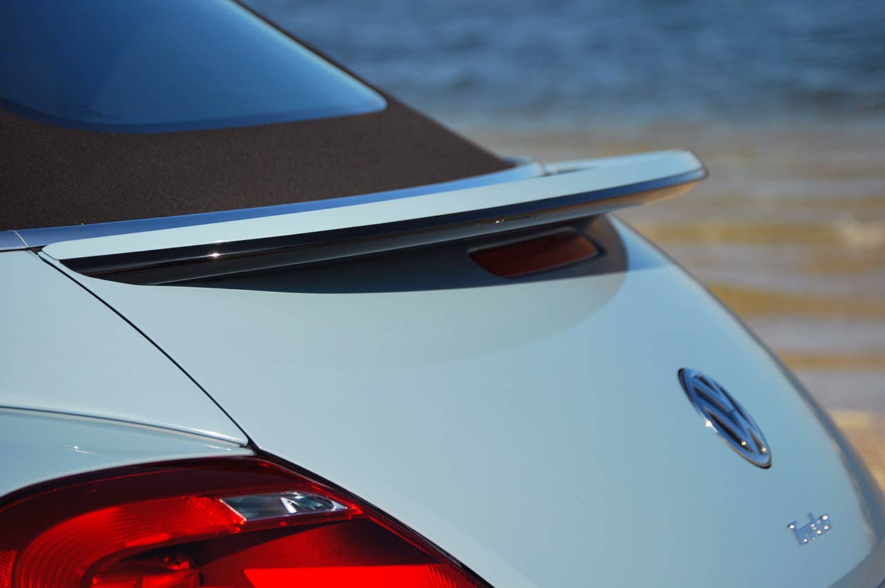 2013 Volkswagen Beetle Turbo Convertible rear spoiler