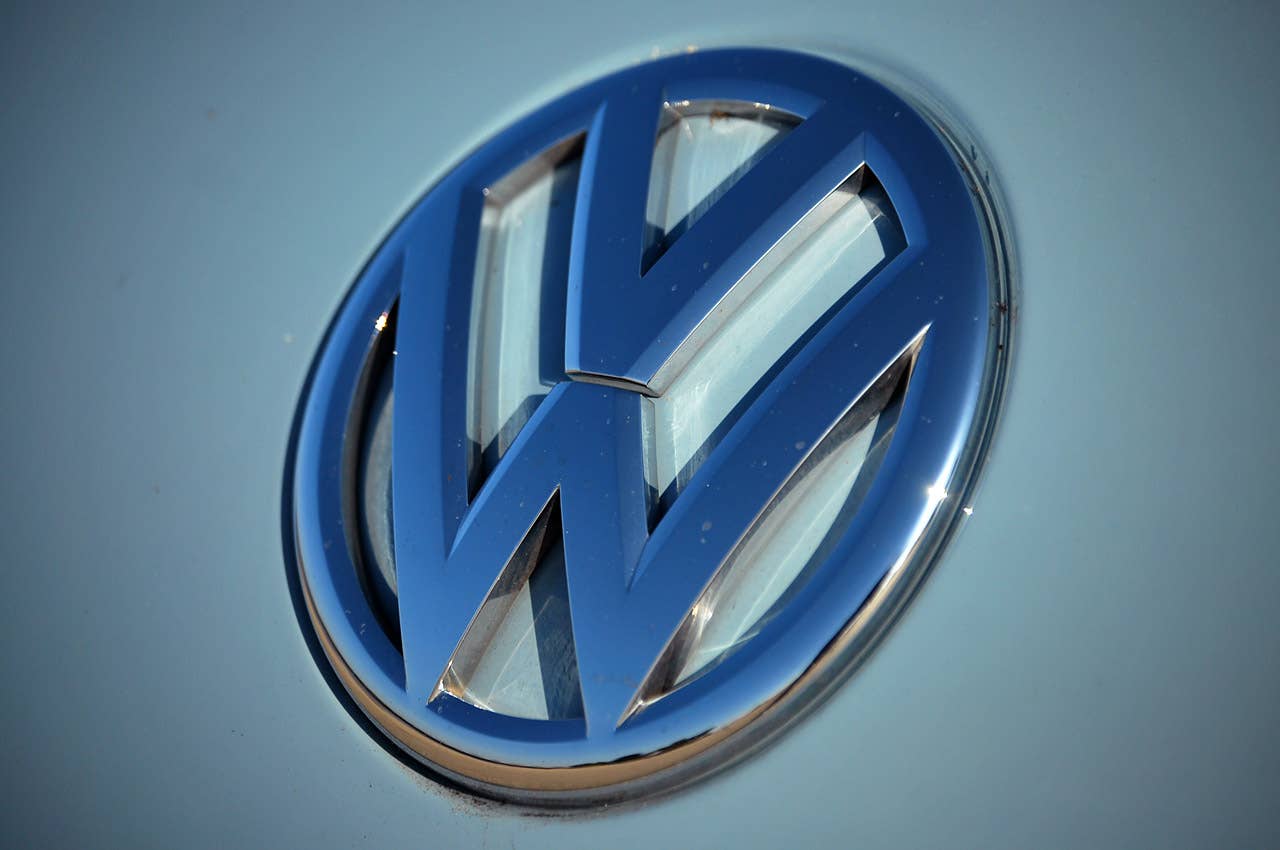 2013 Volkswagen Beetle Turbo Convertible logo
