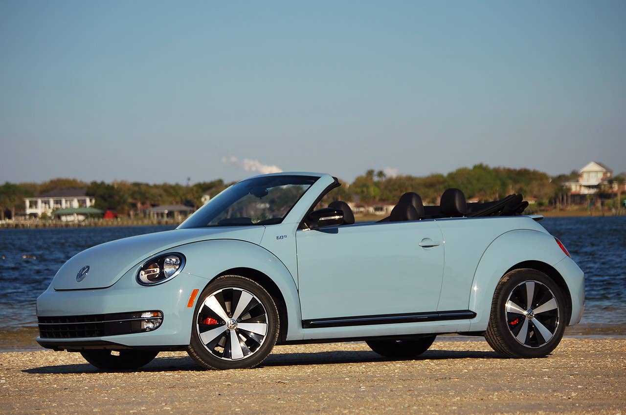 2013 Volkswagen Beetle Turbo Convertible front 3/4 view