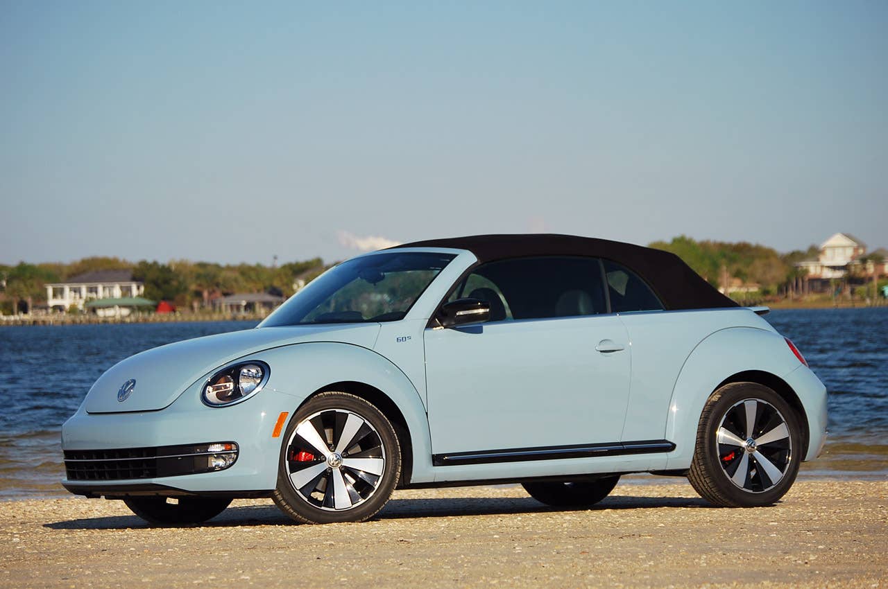 2013 Volkswagen Beetle Turbo Convertible front 3/4 view
