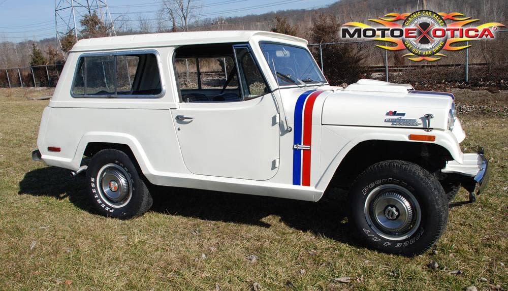 1970 Jeep Jeepster Commando Hurst side