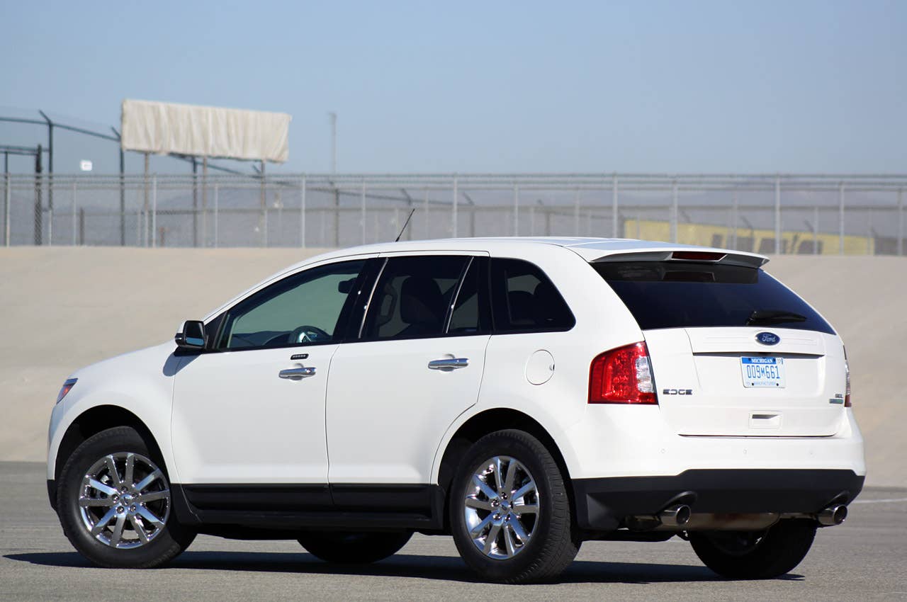 2011 Ford Edge EcoBoost rear 3/4 view