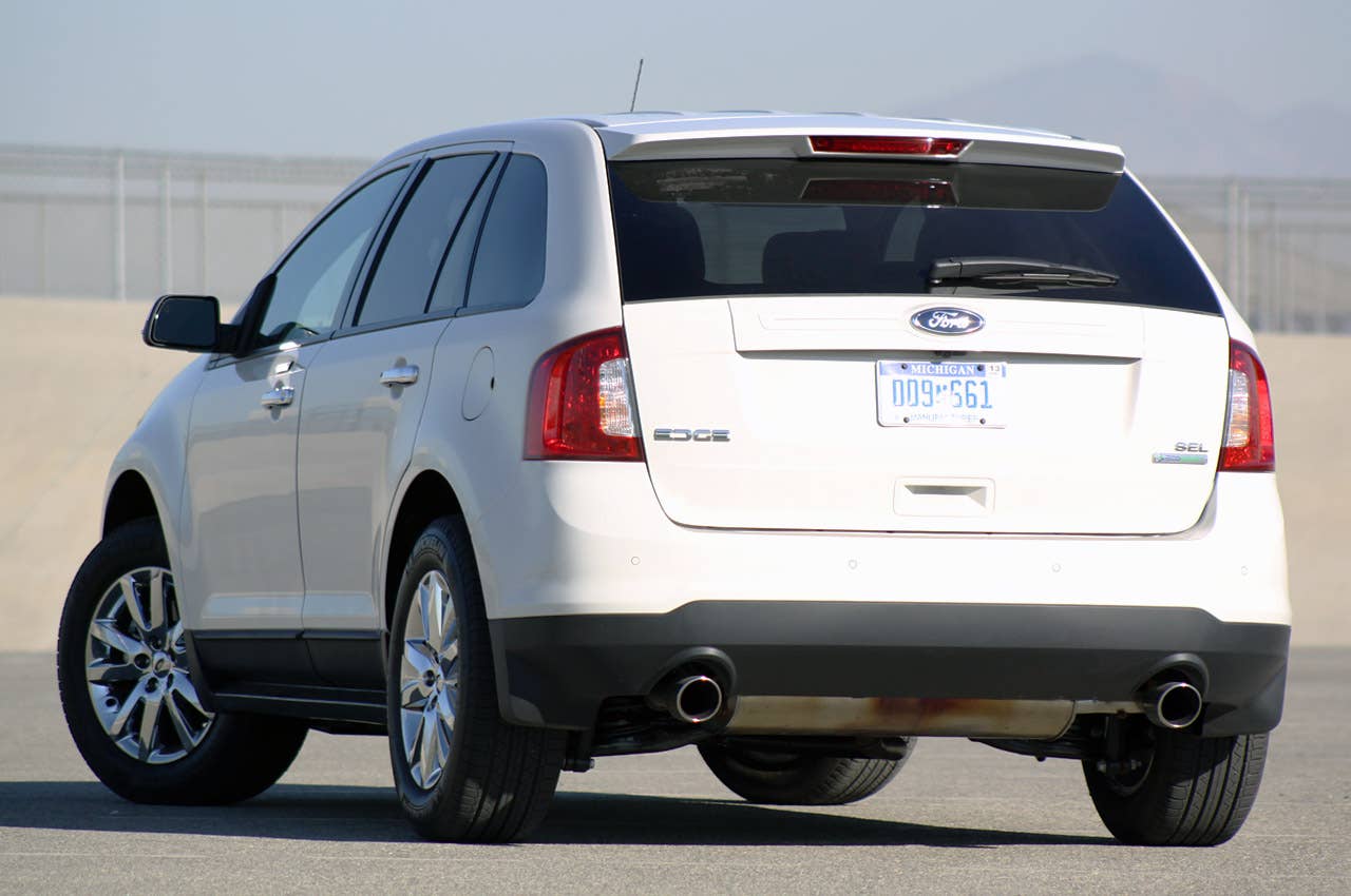 2011 Ford Edge EcoBoost rear 3/4 view