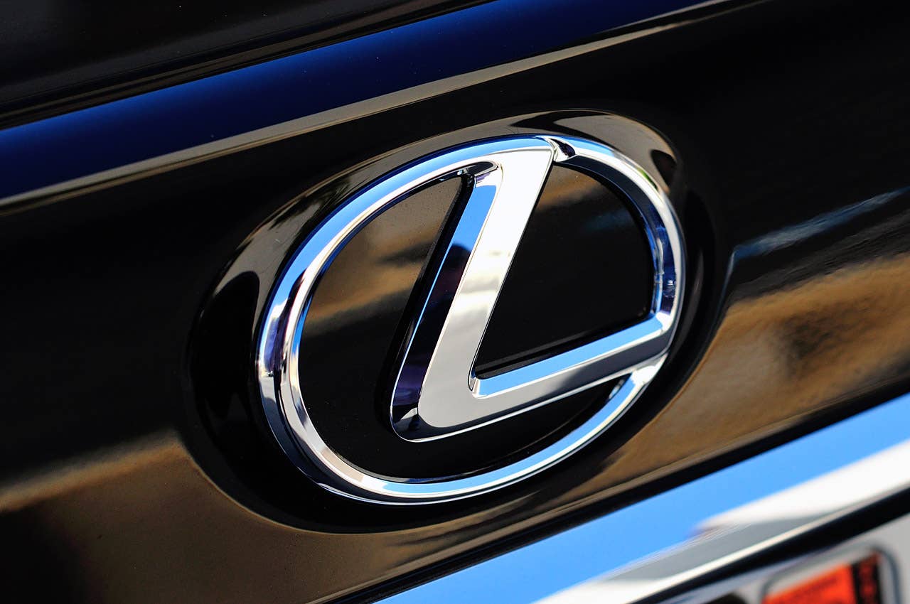 2013 Lexus LS logo