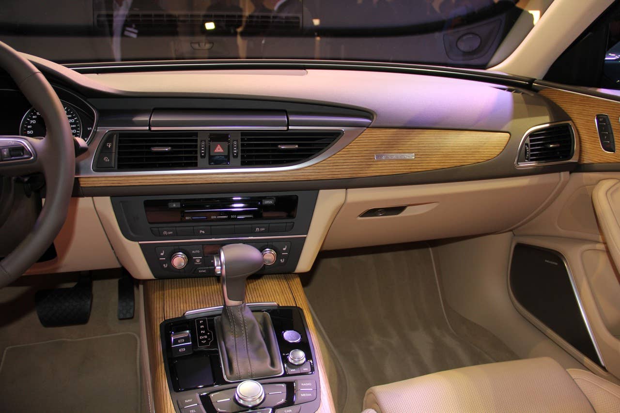 2012 Audi A6 Avant interior live unveiling