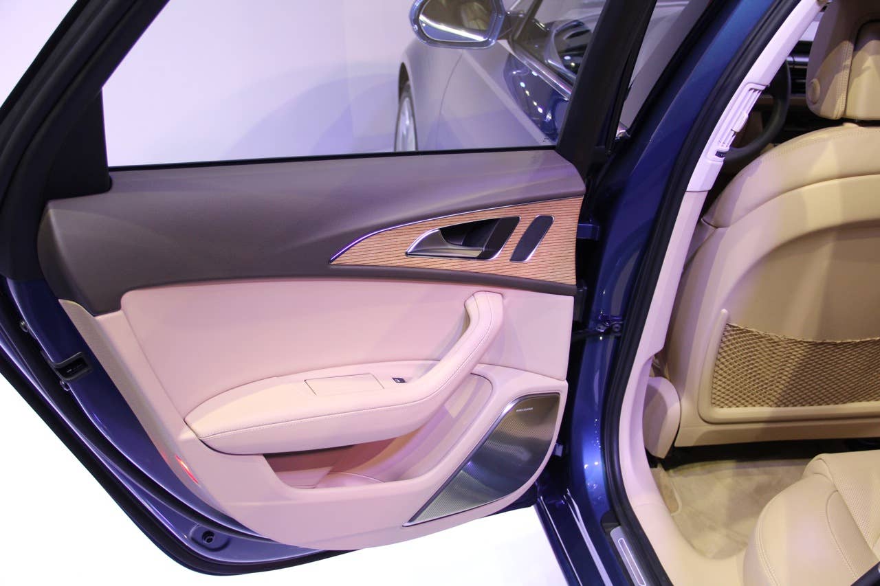 2012 Audi A6 Avant interior live unveiling