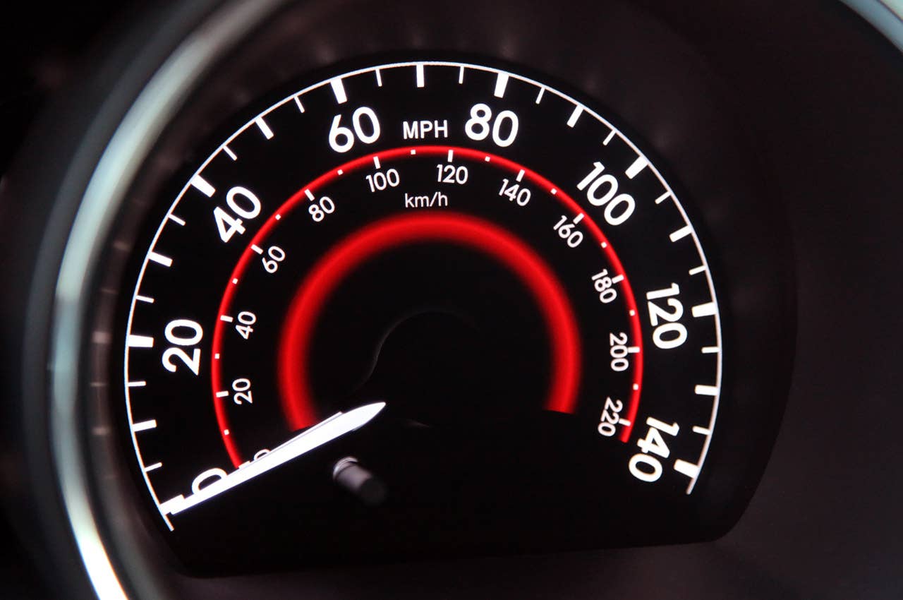 2011 Toyota Highlander speedometer