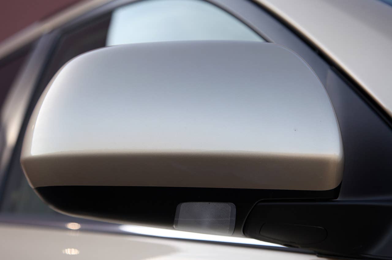 2011 Toyota Highlander side mirror
