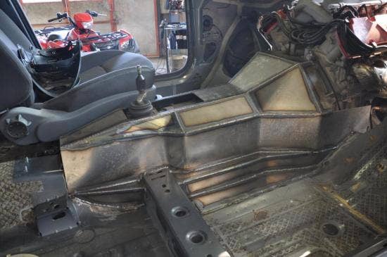 Saab 9-3 Sport Combi Viper V10 custom trans tunnel