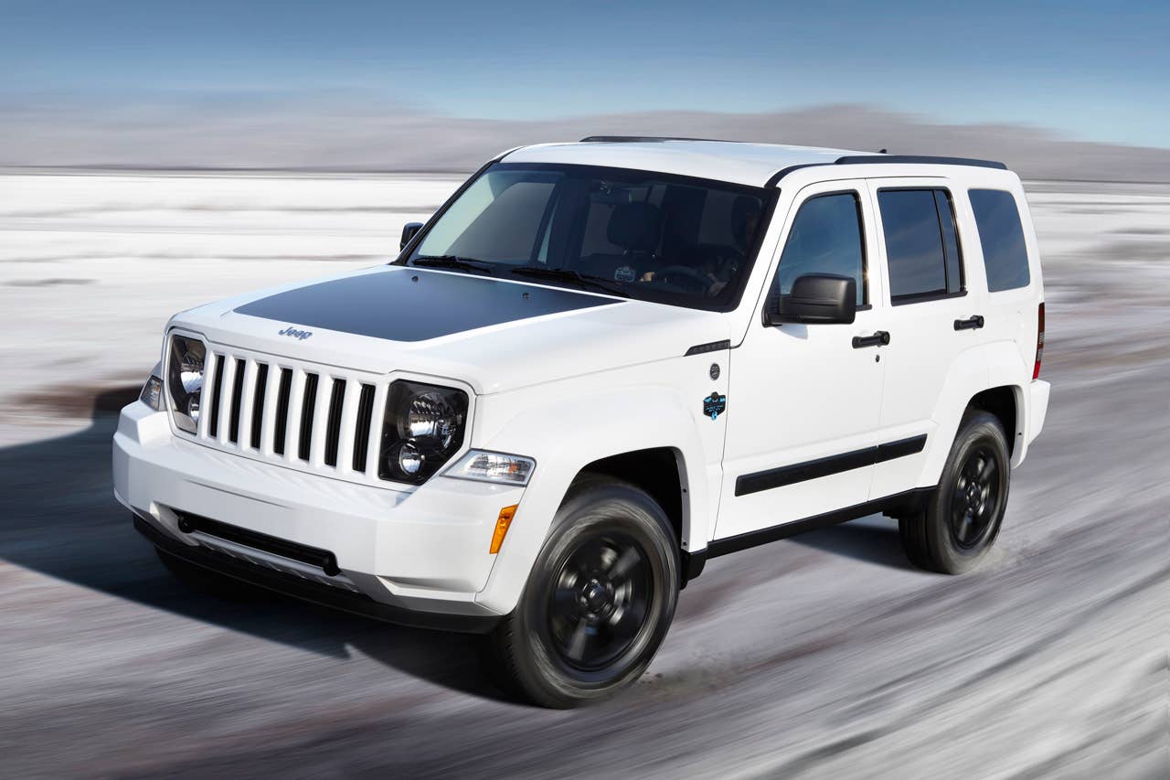 2012 Jeep Liberty Arctic front 3/4