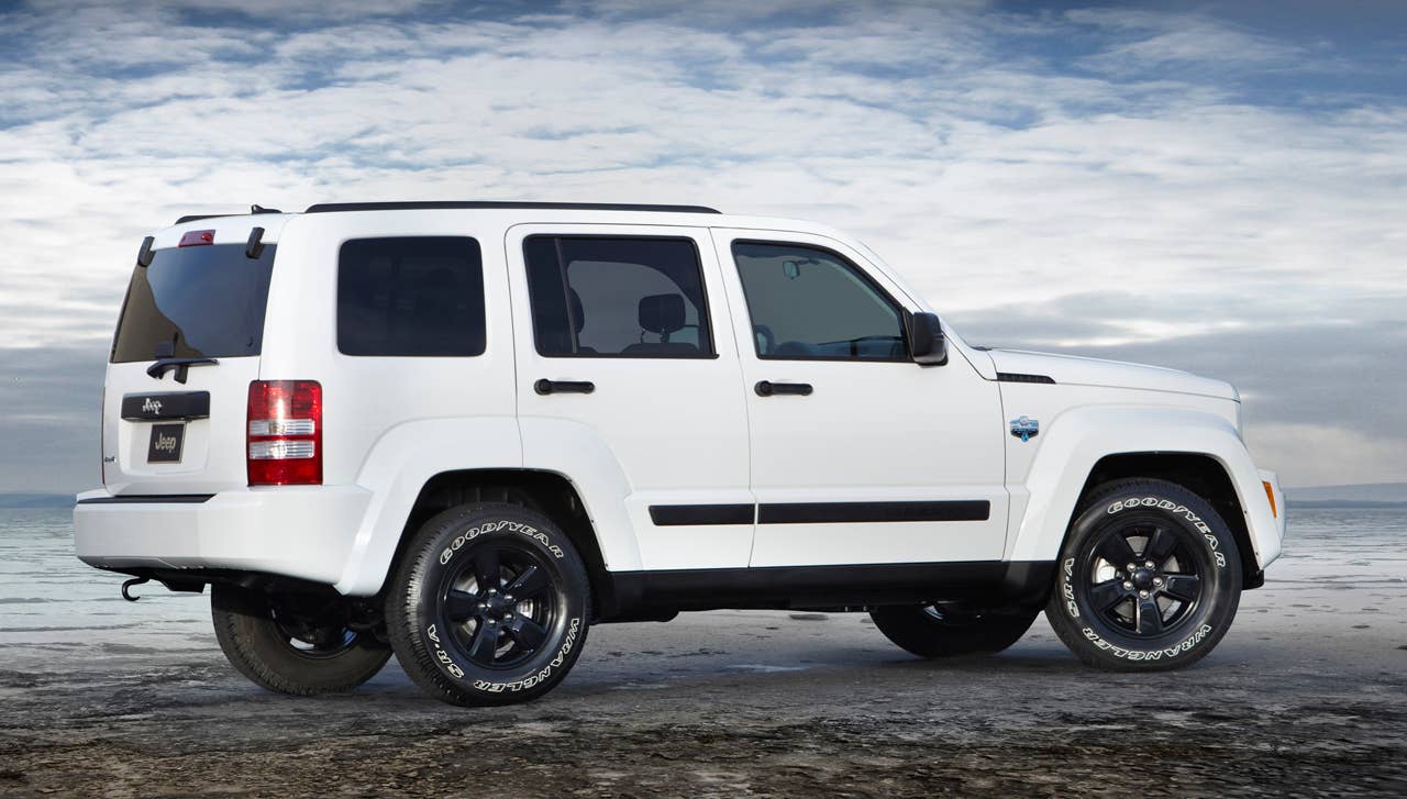 2012 Jeep Liberty Arctic side