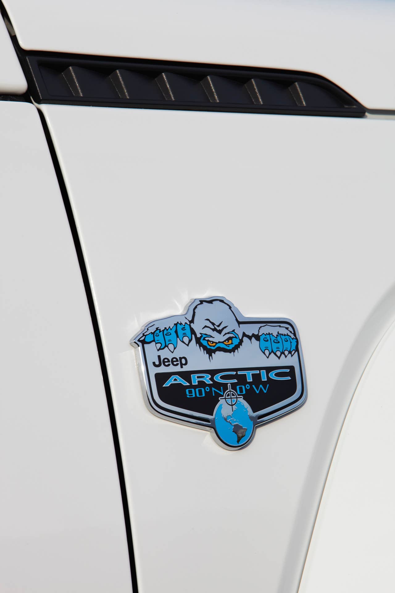 2012 Jeep Liberty Arctic badge