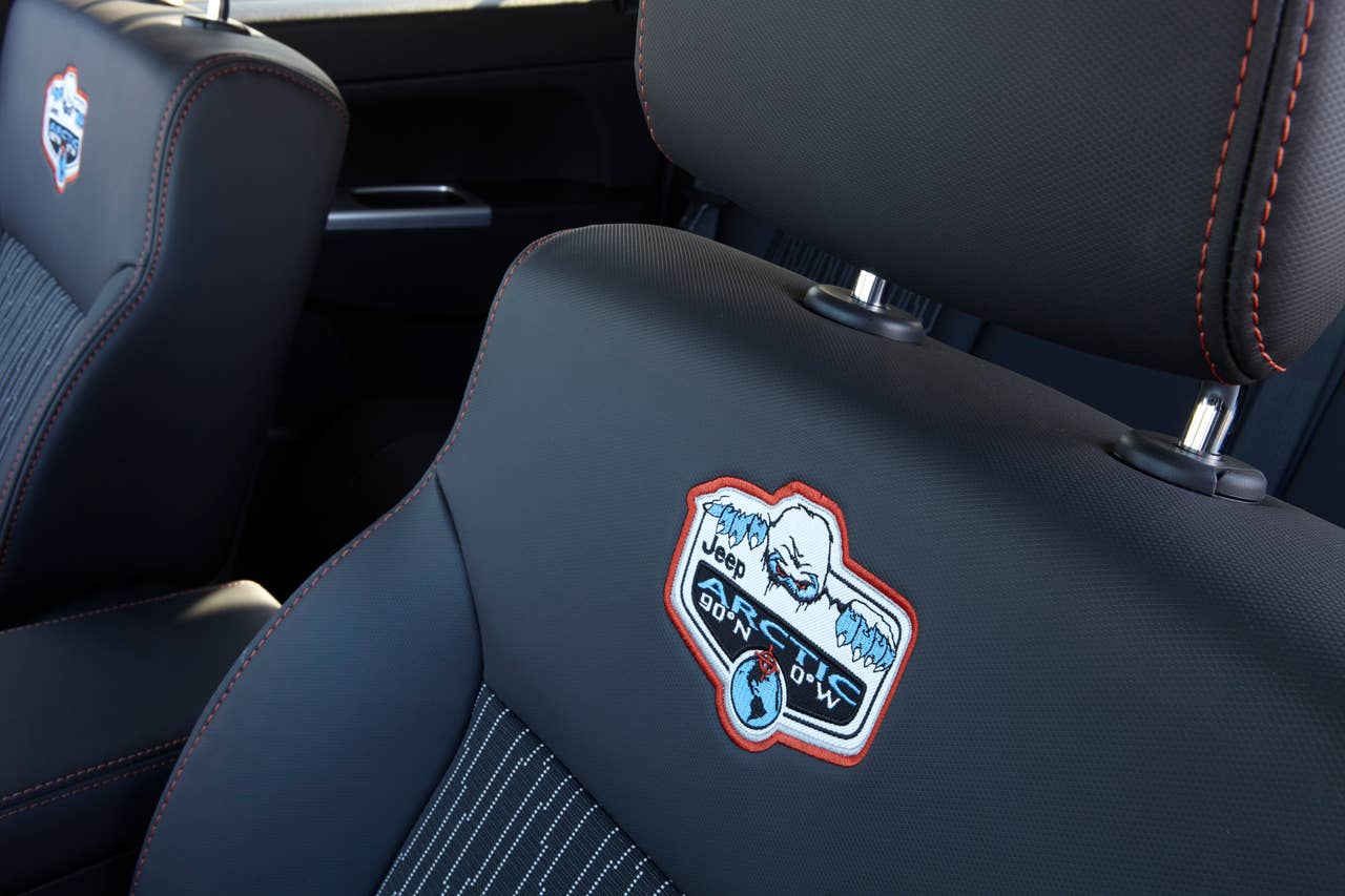 2012 Jeep Liberty Arctic seat
