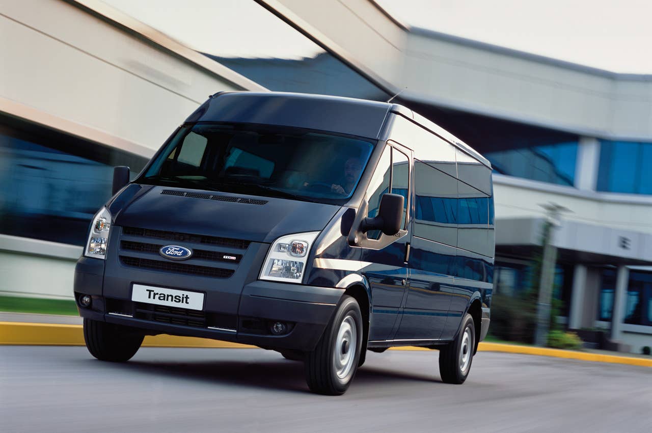 2006 Ford Transit. (04/25/2006)