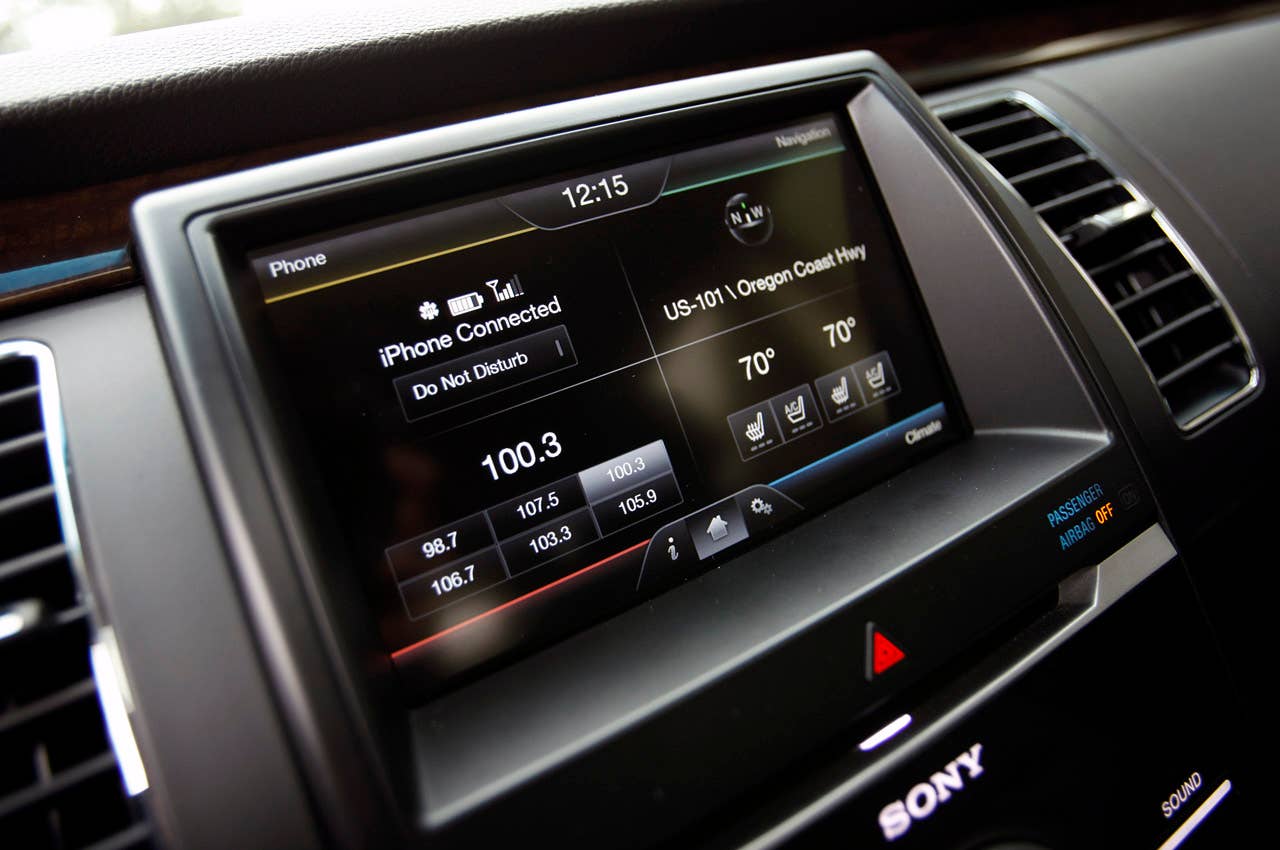 2013 Ford Flex audio system display