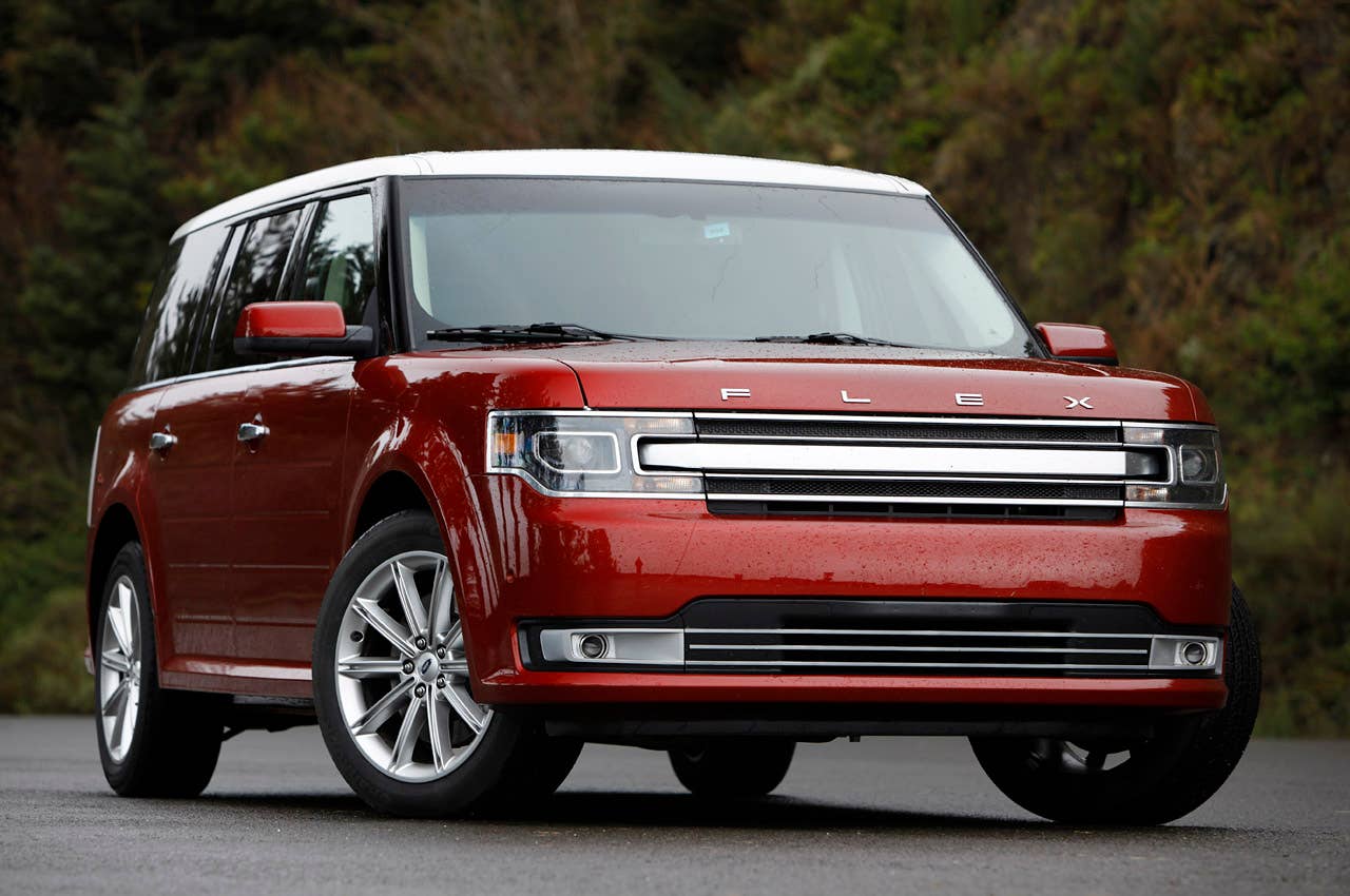 2013 Ford Flex front 3/4 view