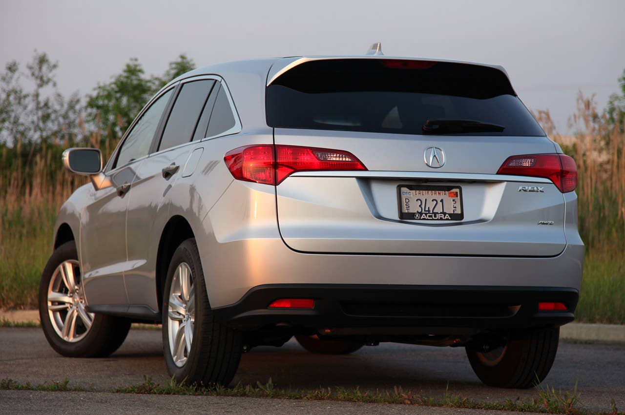 2013 Acura RDX rear 3/4 view