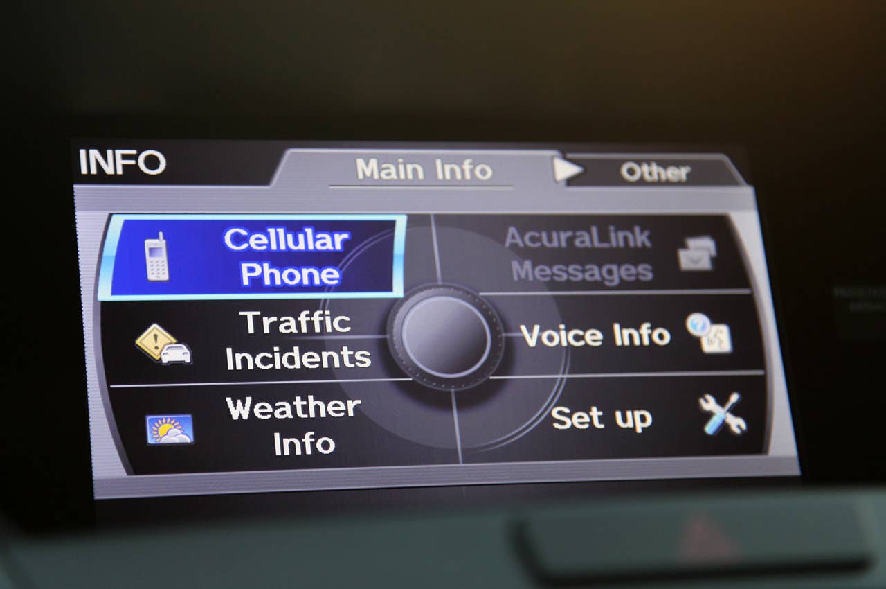 2013 Acura RDX multimedia display