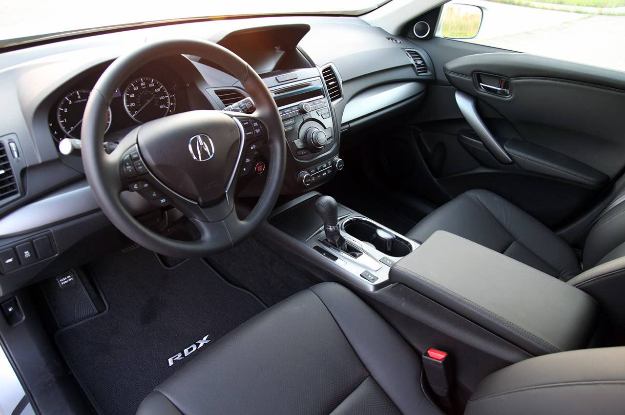 2013 Acura RDX interior